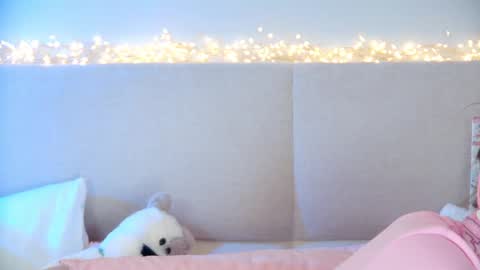 ElisabethDavis online show from January 18, 5:15 pm