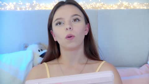 ElisabethDavis online show from January 23, 3:22 pm