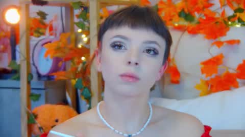 ElisabethDavis online show from October 16, 7:59 pm