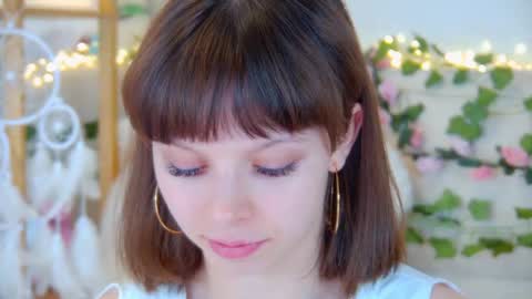 ElisabethDavis online show from April 21, 4:23 pm