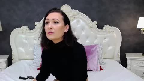 Krissy online show from January 7, 8:28 am