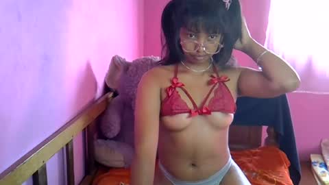 elisah01 online show from June 17, 5:32 am