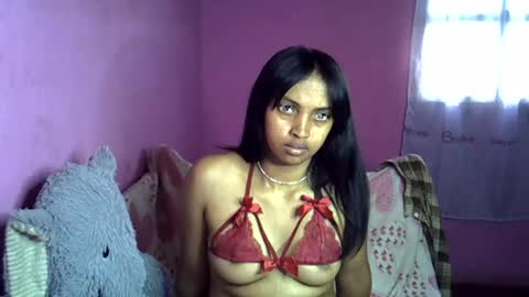 Snapshot of elisah01 chatting on July 28, 2:13 pm elisah01 online show from July 28, 2:13 pm
