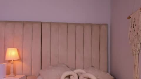 Elise diamond online show from April 30, 12:39 am