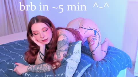 Snapshot of elisetattoo chatting on December 20, 3:36 am inst fansly Elisebuns online show from December 20, 3:36 am