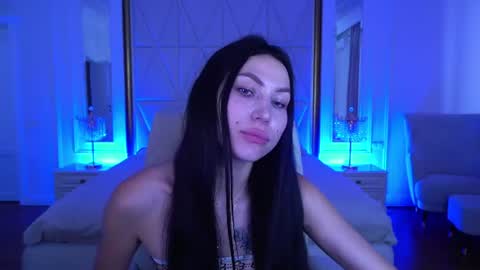 Snapshot of elisevelour chatting on July 18, 12:20 pm elisevelour online show from July 18, 12:20 pm