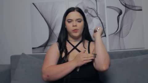 Snapshot of eliss_mystery chatting on November 8, 3:45 pm Eliss online show from November 8, 3:45 pm