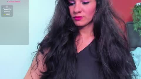 Snapshot of elissa_iris chatting on January 28, 2:21 am E L I S S A online show from January 28, 2:21 am