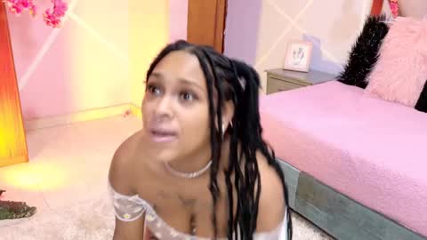 Snapshot of elit_noa chatting on November 19, 7:36 pm elit noa online show from November 19, 7:36 pm