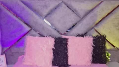 elit noa online show from February 26, 3:05 am