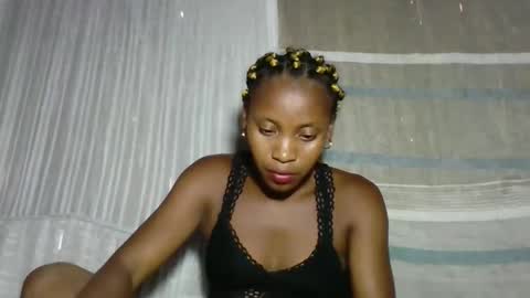 elita12010 online show from March 16, 7:23 am