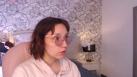 Snapshot of eliza_gh chatting on November 15, 7:10 pm Eliza online show from November 15, 7:10 pm