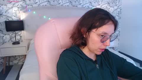 Snapshot of eliza_gh chatting on December 4, 7:22 pm Eliza online show from December 4, 7:22 pm