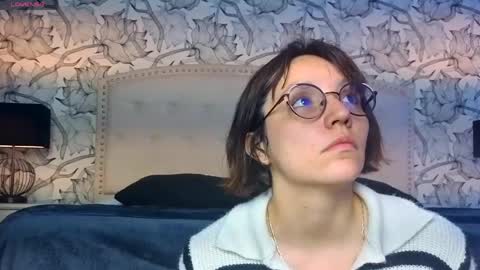 Eliza online show from May 9, 8:03 pm