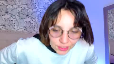 Eliza online show from May 14, 7:20 pm