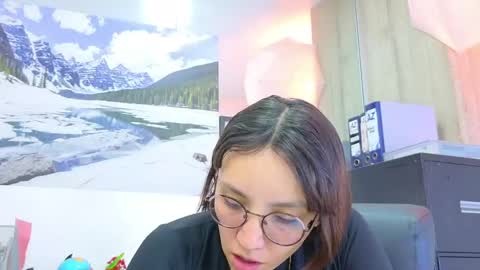 Eliza online show from May 30, 5:10 pm