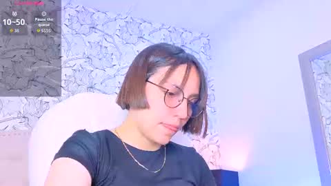 Eliza online show from June 13, 7:23 pm