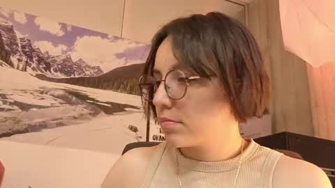 Eliza online show from June 25, 5:50 pm