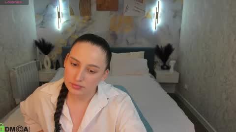 Snapshot of elizabet_collins chatting on April 22, 9:33 am Elizabet online show from April 22, 9:33 am