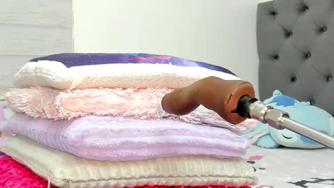 ELIZA online show from February 12, 3:23 am