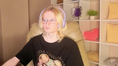 Snapshot of elizabeth_harpper chatting on November 3, 1:08 am Elizabeth online show from November 3, 1:08 am