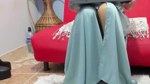 Snapshot of elizabeth_mathure chatting on November 6, 7:42 am Elizabeth Mathure online show from November 6, 7:42 am