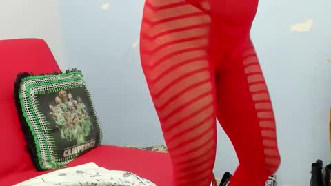 Snapshot of elizabeth_mathure chatting on November 13, 8:35 am Elizabeth Mathure online show from November 13, 8:35 am