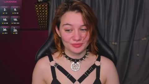 Elizabeth online show from April 30, 8:57 pm