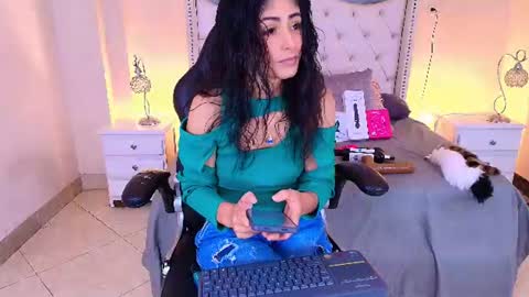 Elizabeth  online show from July 20, 9:28 pm