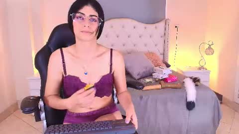 Elizabeth  online show from July 29, 11:03 pm