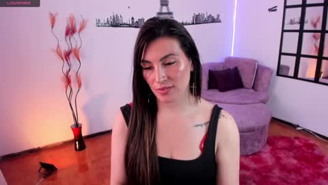 Snapshot of elizabeth_taylor_b chatting on December 11, 7:25 pm Elizabeth online show from December 11, 7:25 pm