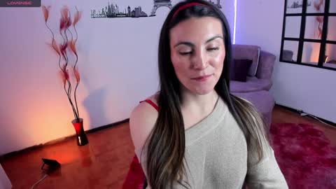 Snapshot of elizabeth_taylor_b chatting on December 23, 8:57 pm Elizabeth online show from December 23, 8:57 pm