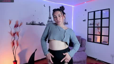 Snapshot of elizabeth_taylor_b chatting on December 26, 9:04 pm Elizabeth online show from December 26, 9:04 pm