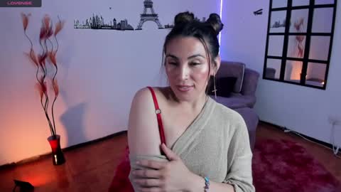 Snapshot of elizabeth_taylor_b chatting on December 28, 9:51 pm Elizabeth online show from December 28, 9:51 pm