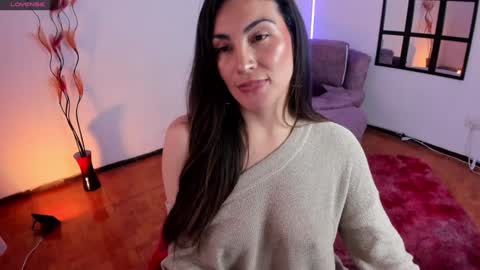 Snapshot of elizabeth_taylor_b chatting on January 8, 10:58 pm Elizabeth online show from January 8, 10:58 pm