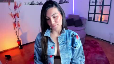 Snapshot of elizabeth_taylor_b chatting on March 6, 9:20 pm Elizabeth online show from March 6, 9:20 pm