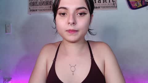 Snapshot of elizabeth_taylorxxx chatting on January 6, 3:09 am Elizabeth Taylor online show from January 6, 3:09 am