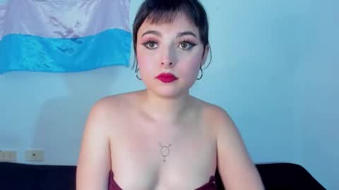 Snapshot of elizabeth_taylorxxx chatting on November 18, 1:44 am Elizabeth Taylor online show from November 18, 1:44 am