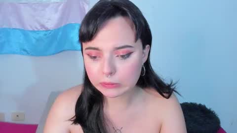 Snapshot of elizabeth_taylorxxx chatting on December 16, 2:27 am Elizabeth Taylor online show from December 16, 2:27 am