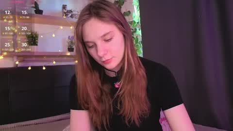 Elizabeth online show from April 24, 1:30 am