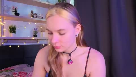 Elizabeth online show from May 2, 1:21 am
