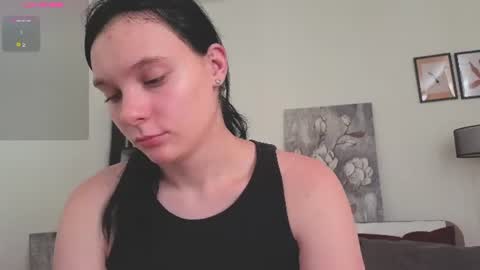 Elizabeth online show from June 30, 1:06 am