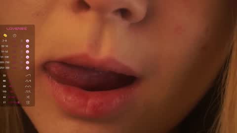 Elizabeth online show from October 11, 7:01 pm