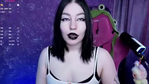 Snapshot of elizabethflowerr chatting on June 16, 2:58 am Eli online show from June 16, 2:58 am