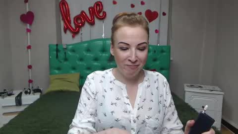 ElizabethSho online show from May 15, 6:15 pm