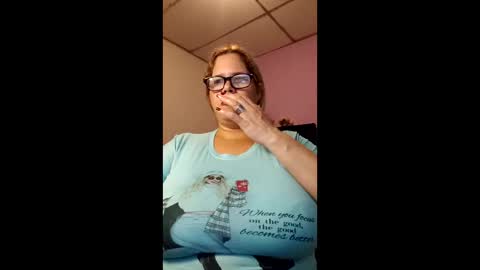 Elizabeth online show from April 26, 11:13 pm