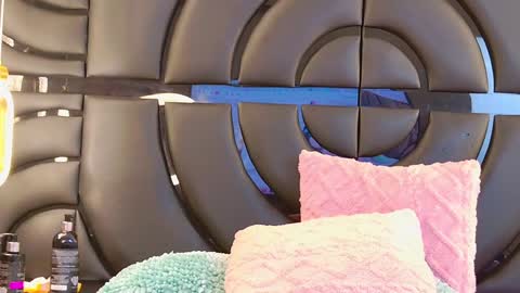 Snapshot of elizabetthkitty chatting on January 26, 10:13 pm Elizabet online show from January 26, 10:13 pm