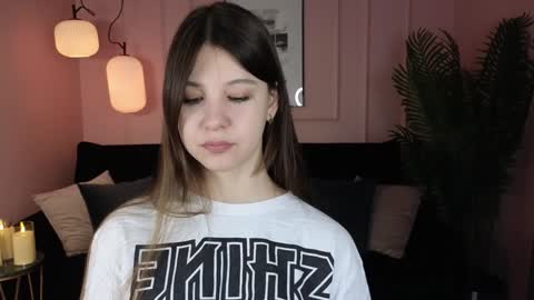 Snapshot of elizamild chatting on December 26, 1:10 pm Eliza online show from December 26, 1:10 pm