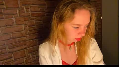 Eliza online show from July 21, 5:15 pm