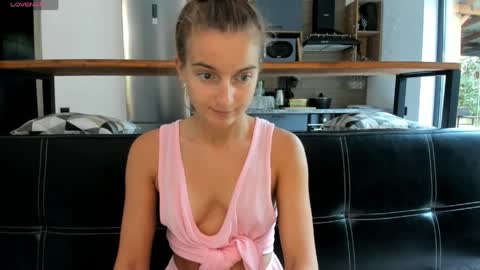 Eliz                               online show from April 24, 9:01 am
